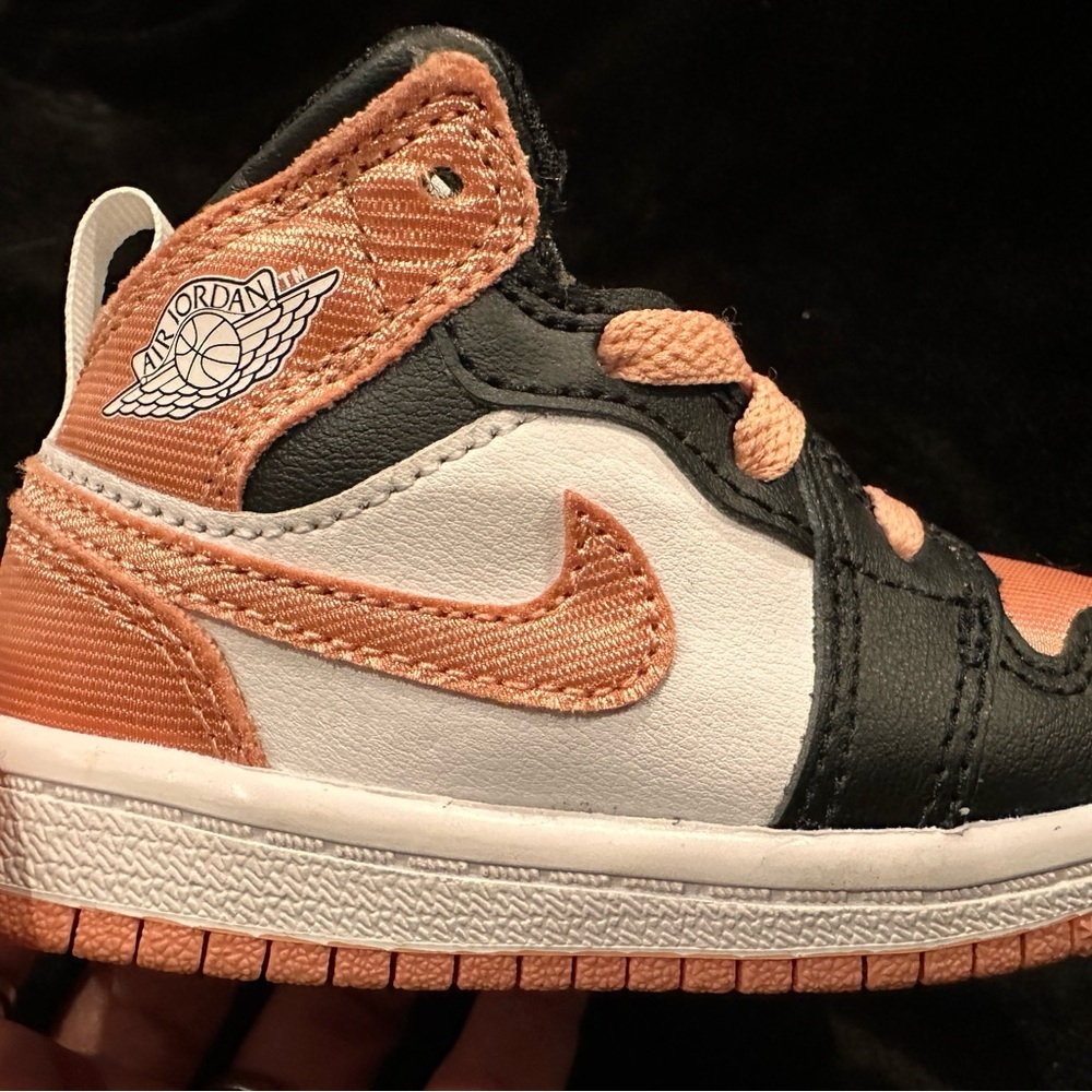 AUTHENTIC NWT from StockX-JORDAN 1 MID GS “LIGHT MADDER ROOT" 6C - Picture 10 of 16